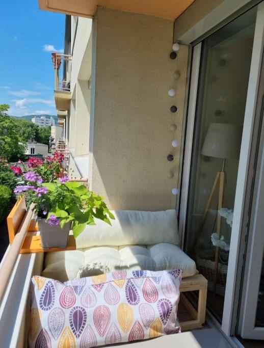 Superbe T3 Cosy, Parking Gratuit + Balcon Daire Riom Dış mekan fotoğraf